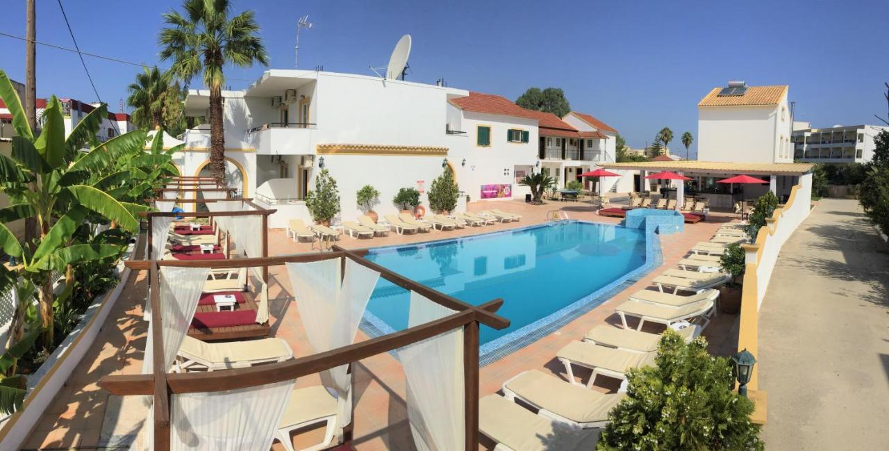 Oasis Beach Club Kávos Exteriör bild