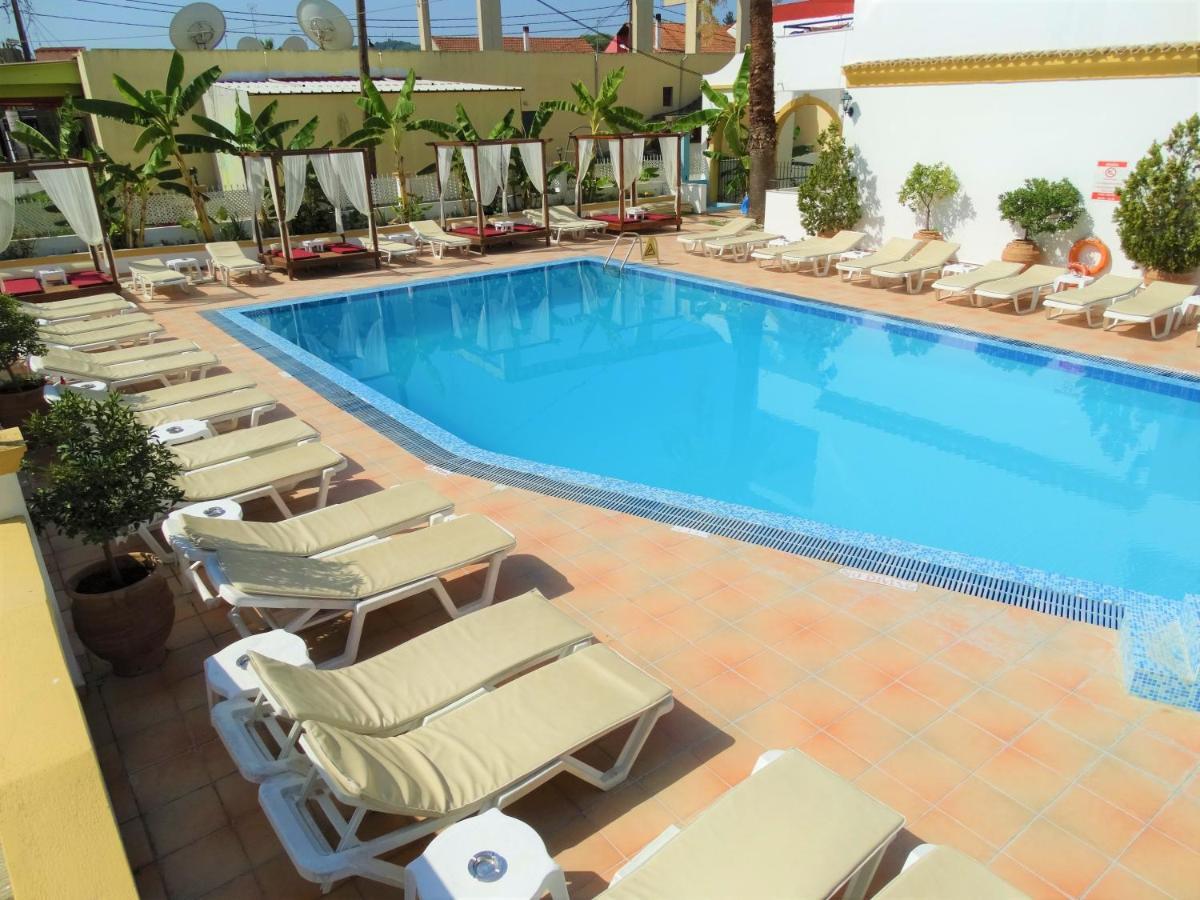 Oasis Beach Club Kávos Exteriör bild