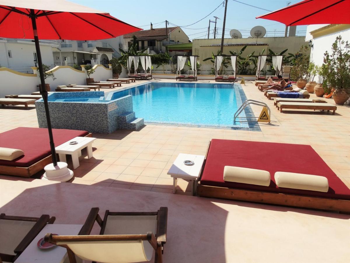 Oasis Beach Club Kávos Exteriör bild