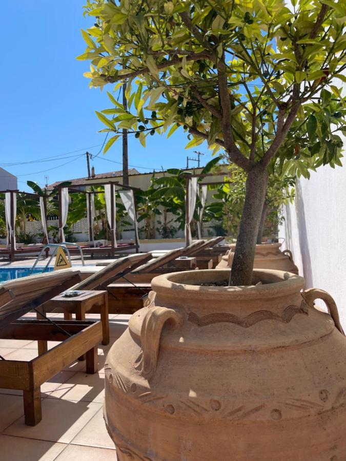 Oasis Beach Club Kávos Exteriör bild